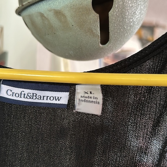 Women’s shirt - Picture 2 of 2